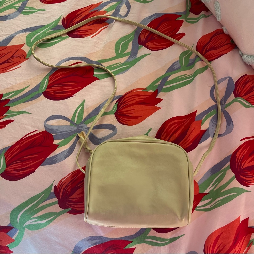 amanda smith cream crossbody bag